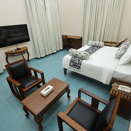 Le Colonial Suites Pondicherry Eksteriør bilde