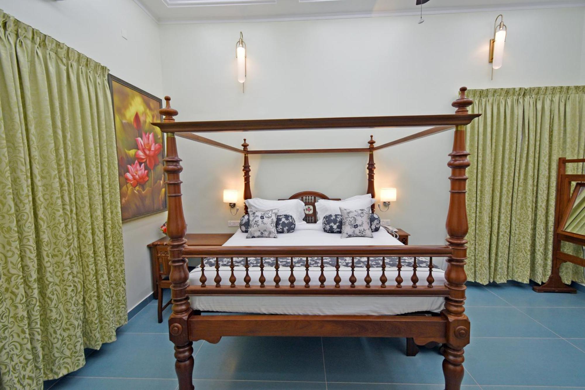 Le Colonial Suites Pondicherry Eksteriør bilde