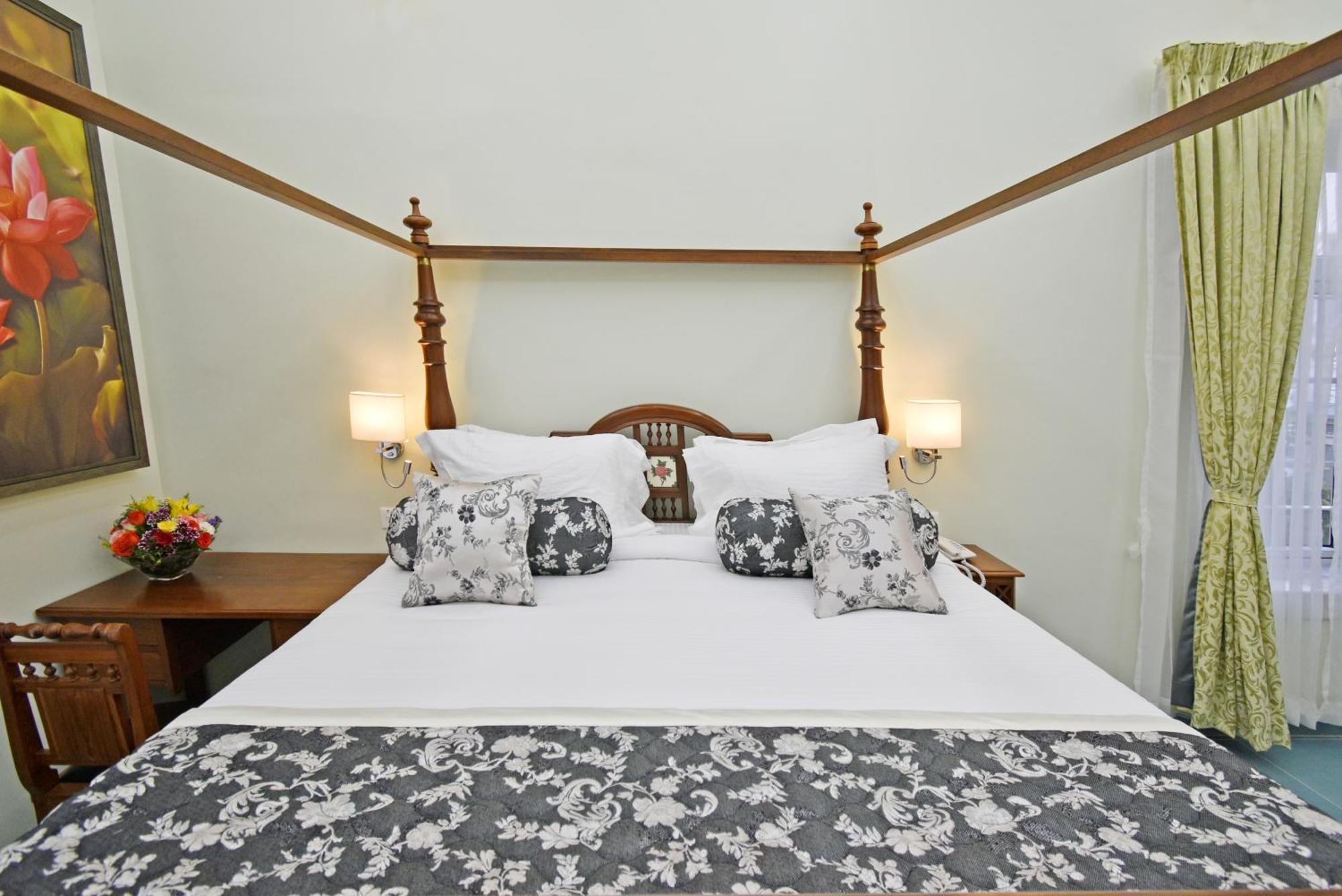 Le Colonial Suites Pondicherry Eksteriør bilde