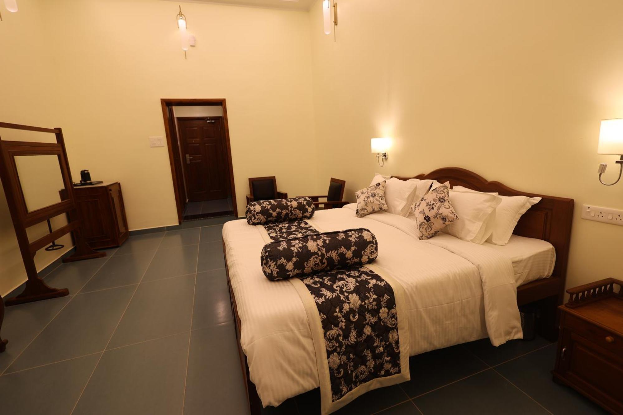 Le Colonial Suites Pondicherry Eksteriør bilde