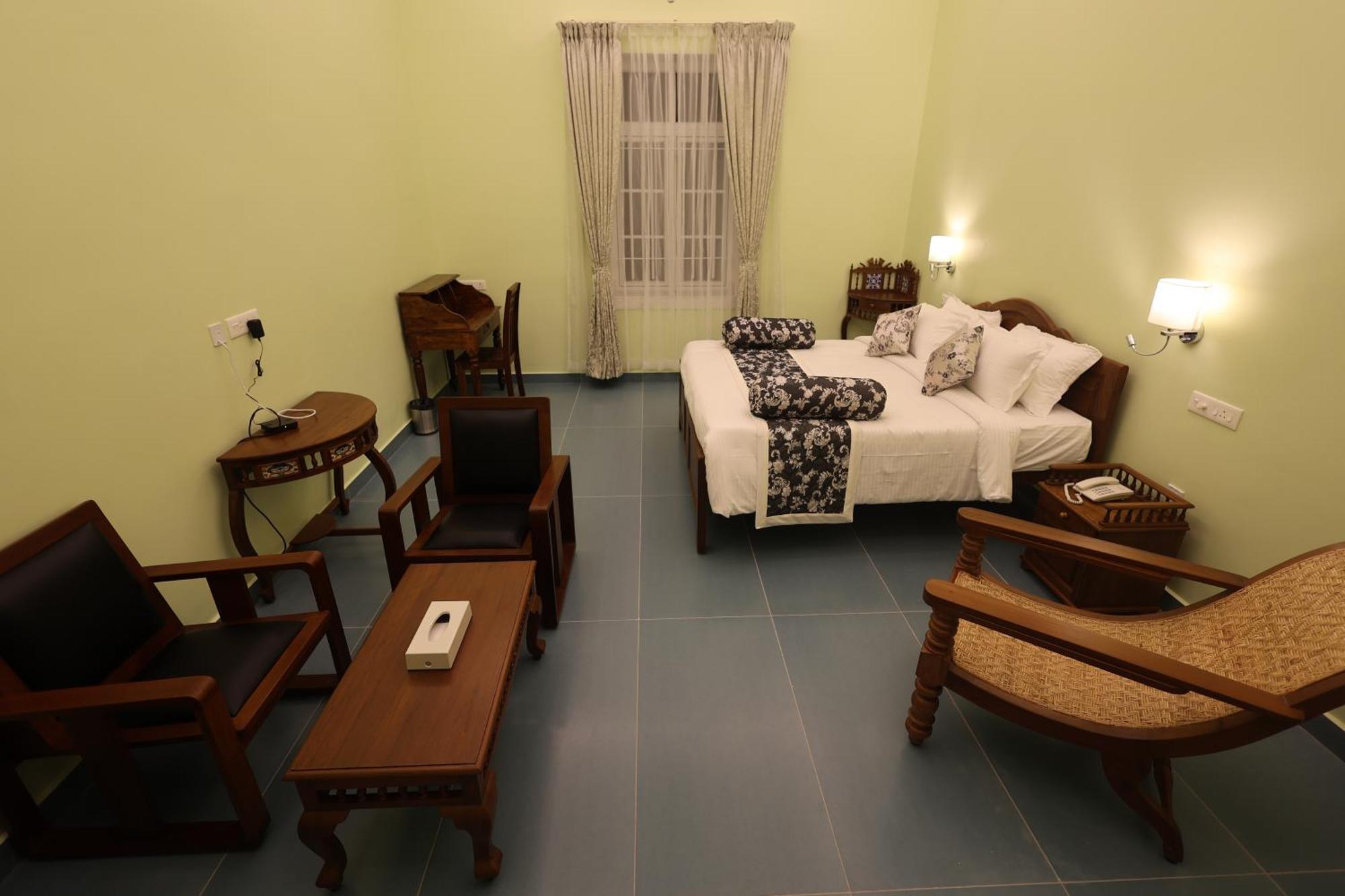 Le Colonial Suites Pondicherry Eksteriør bilde